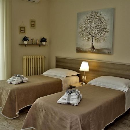 Casa Vacanze Civico 32 Монтескалиозо Екстериор снимка