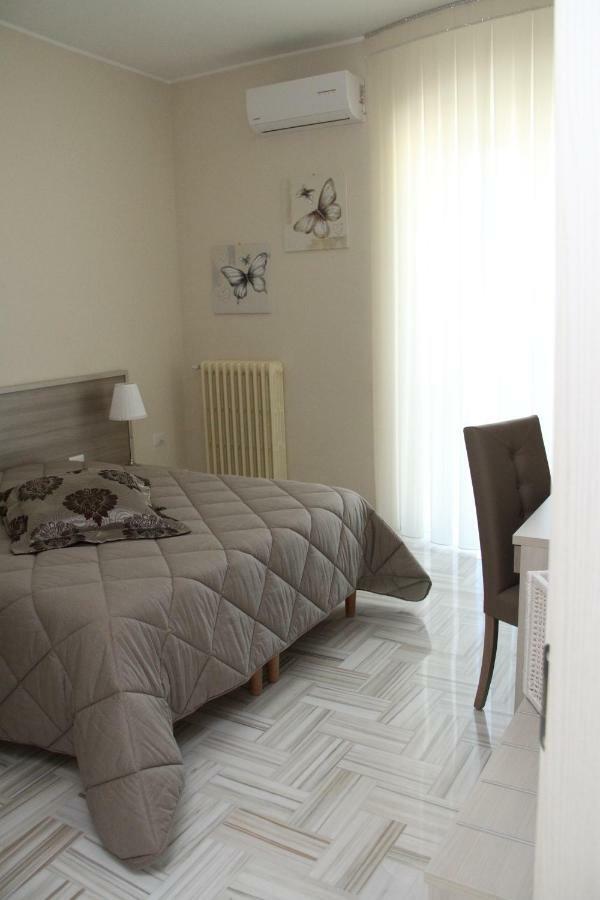 Casa Vacanze Civico 32 Монтескалиозо Екстериор снимка